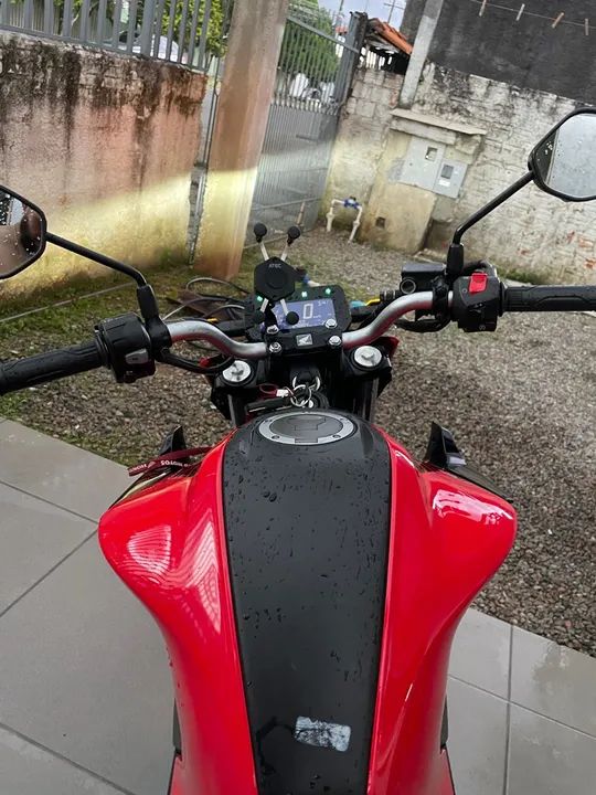 Honda CB 300F 2023 - Foto 5