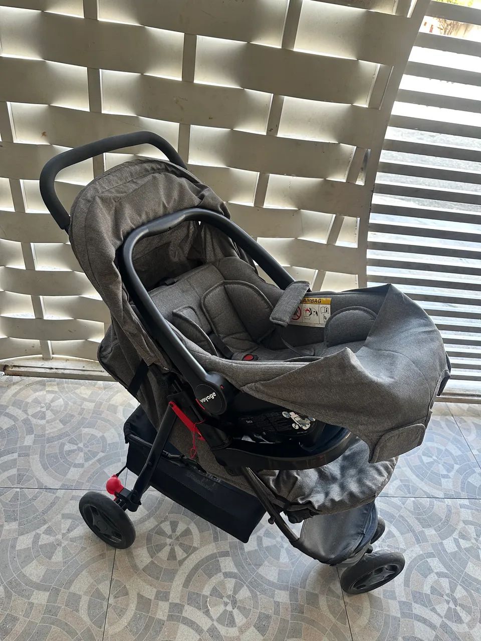 Carrinho de bebê Cosco com bebê conforto  - Foto 5