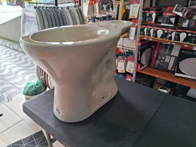 Vaso para Caixa de Acoplar Novo Cor Bege Marca Onix! Somente o Vaso Ultimas Unidades