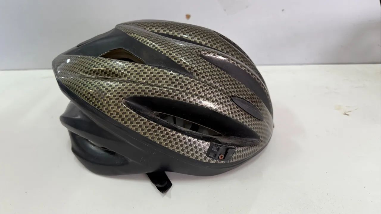 Capacete ciclismo usado 