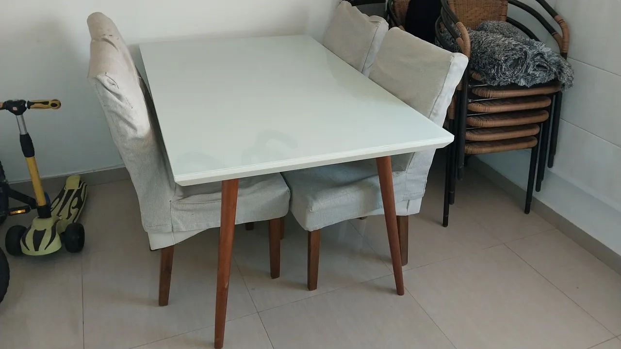 Mesa de Jantar com 4 cadeiras - Foto 2