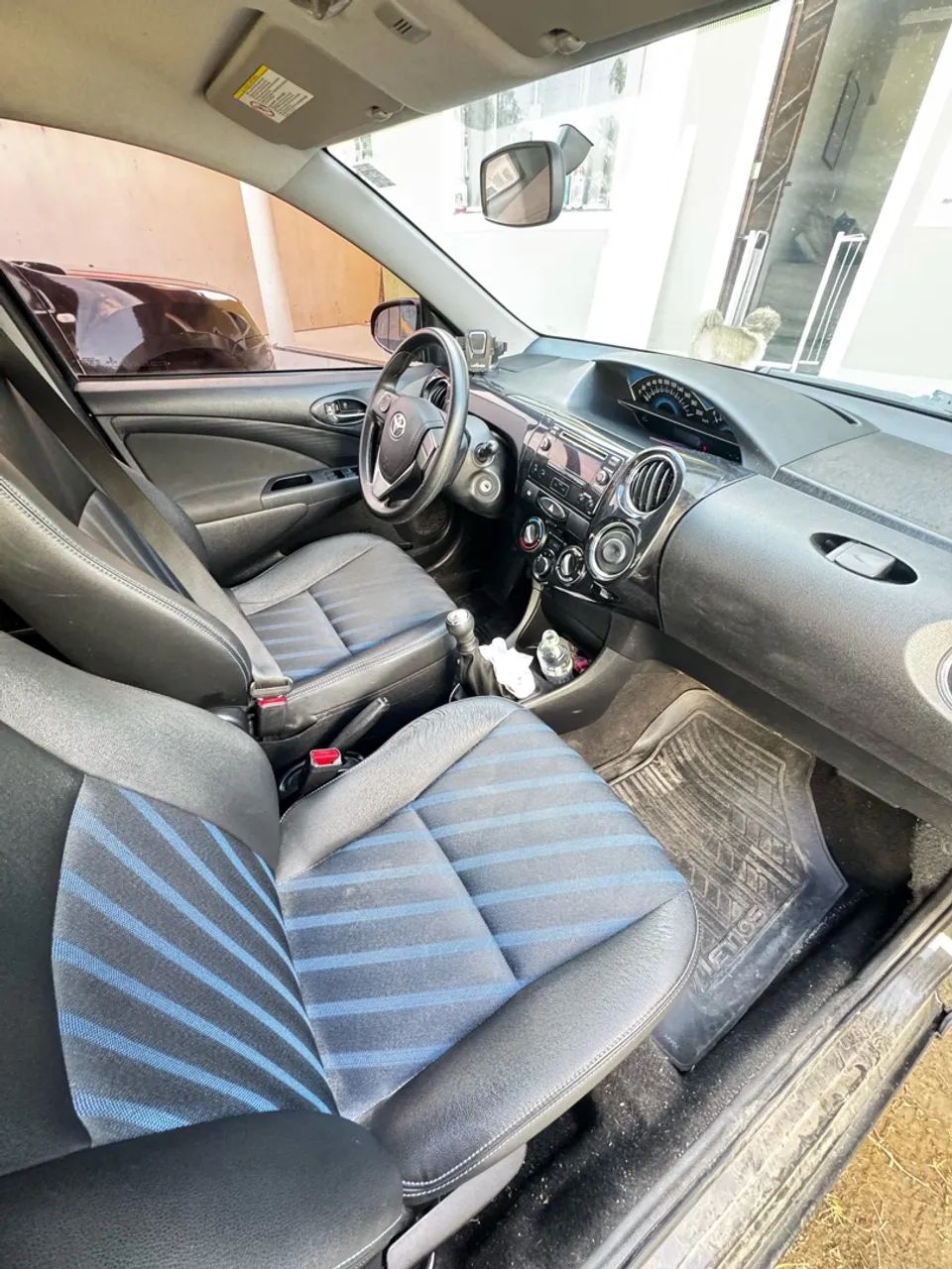 Etios hatch 2016  - Foto 4