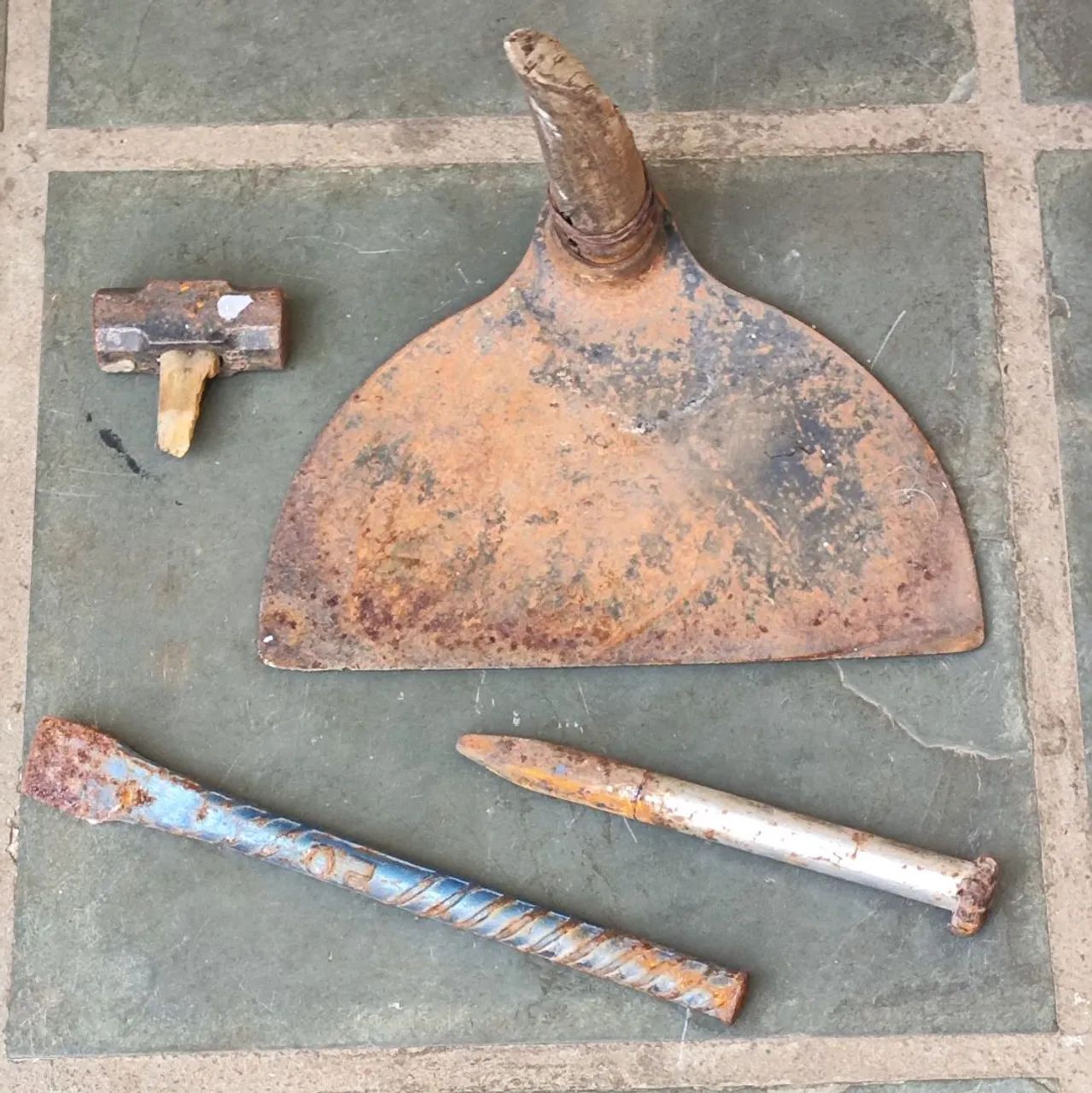 Kit para construção ou jardinagem básico - Foto 2