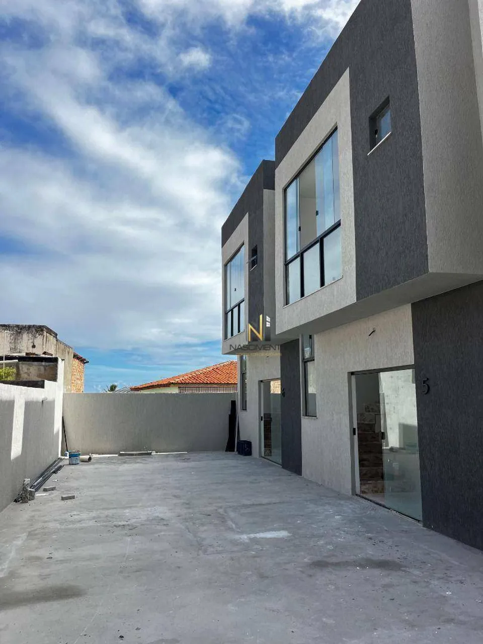 Casa com 3 dormitórios à venda, 103 m² por R$ 420.000 - Ipitanga - Lauro de Freitas/BA
