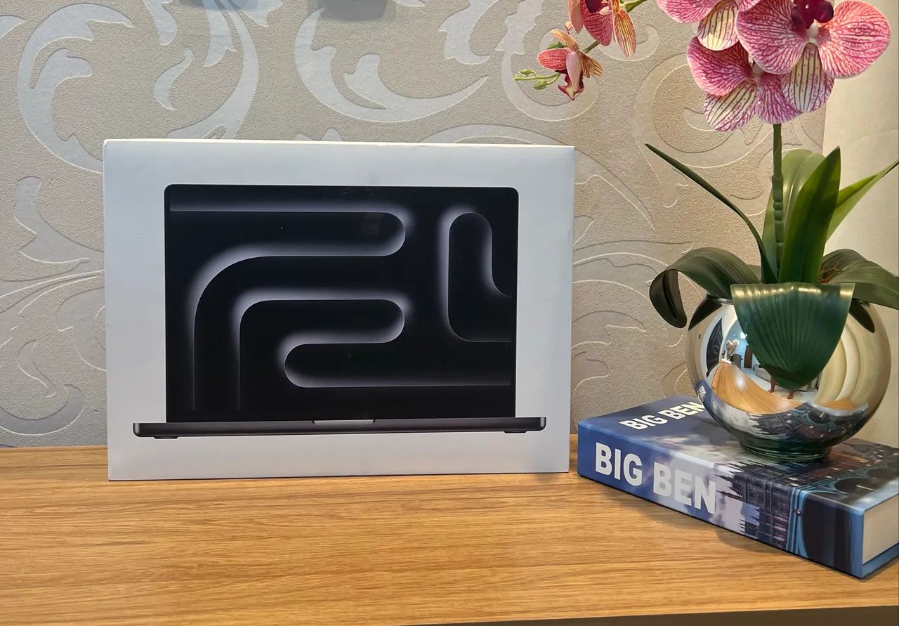 MacBook Pro M3 Max 48GB