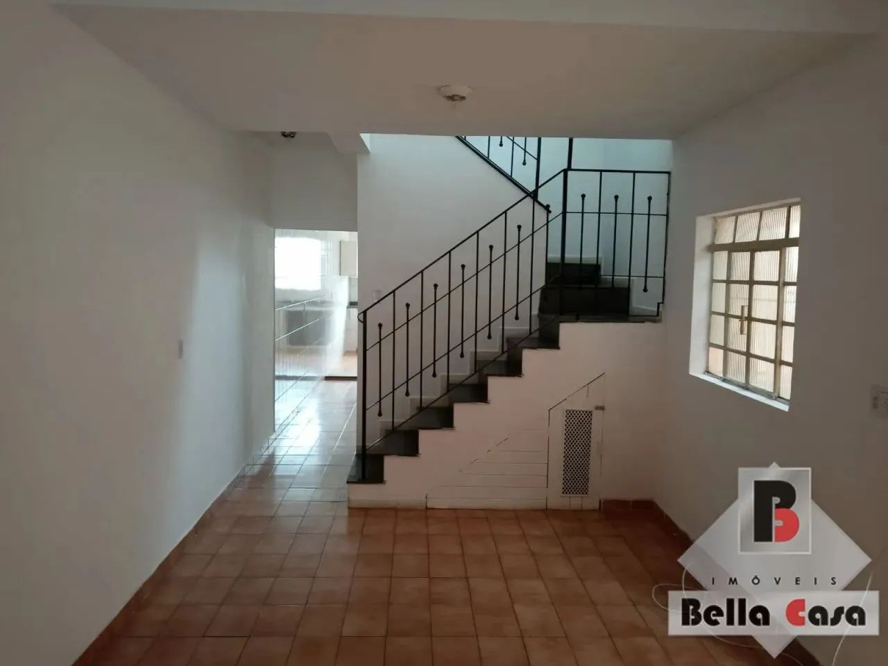 OPORTUNIDADE - Sobrado Vila Industrial - VAGO