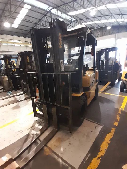 Empilhadeira Yale 50mx 2,5t ano 2019 - Foto 3