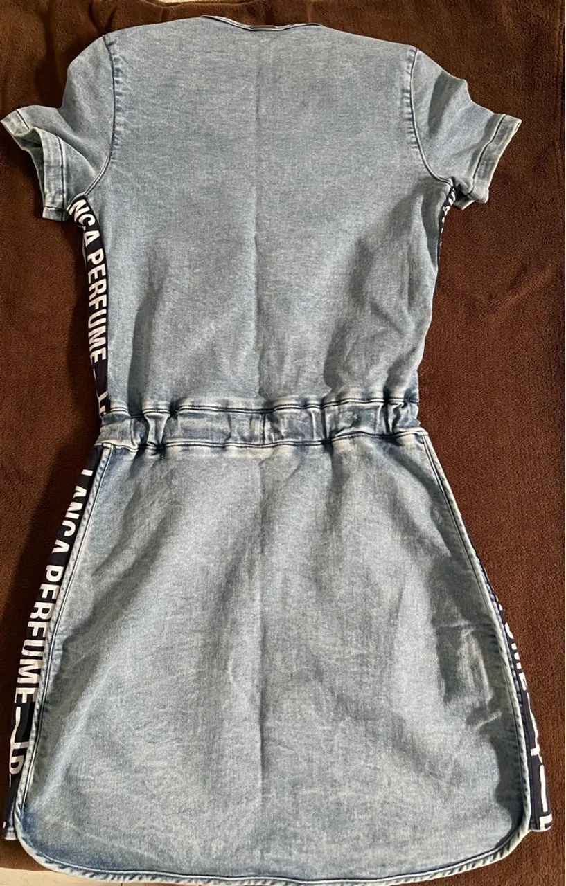 Vestido Jeans com Detalhe de Cintura da lança perfume  - Foto 2