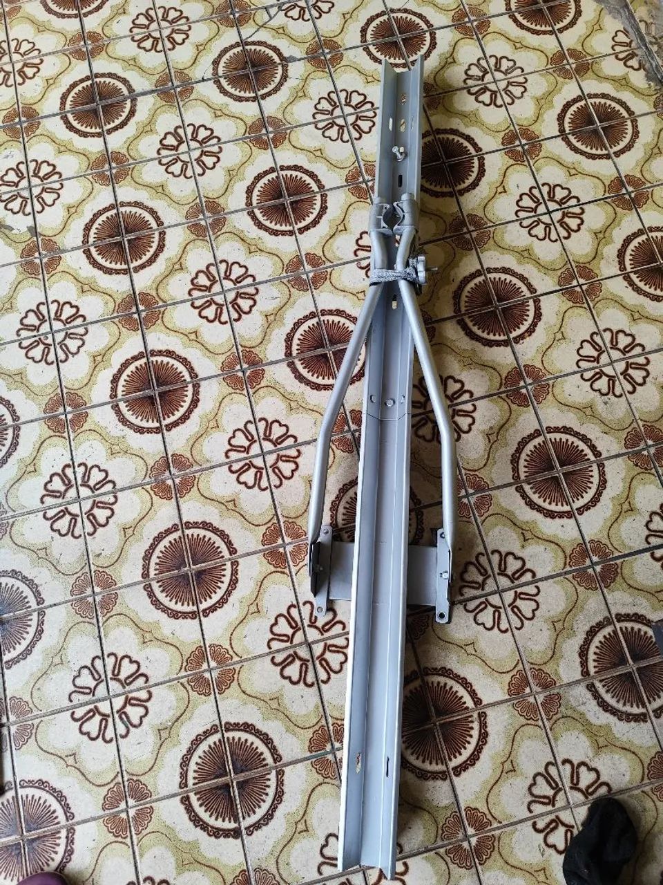 Suporte para bicicleta de teto