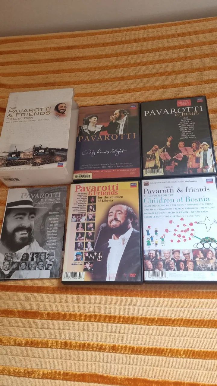 DVDs Box Pavarotti & Friends com 4 dvds - Foto 2