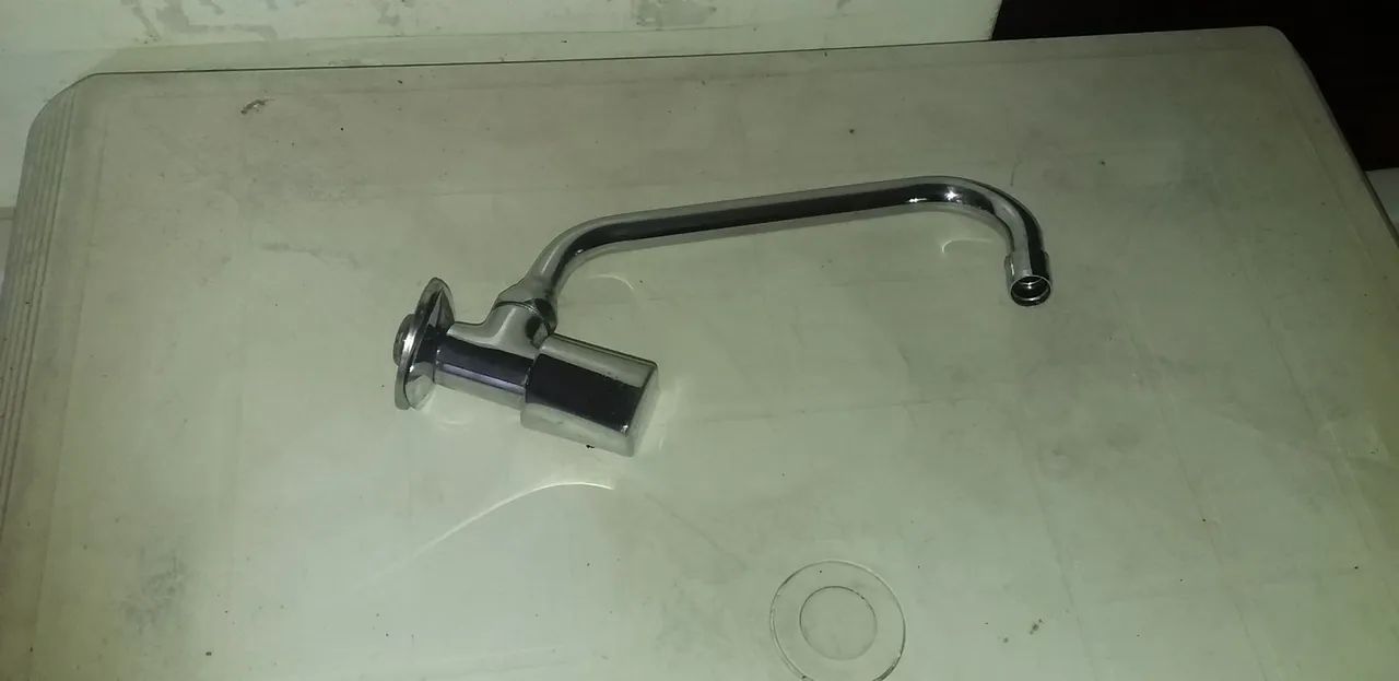 Torneira   cromada para pia de cozinha 