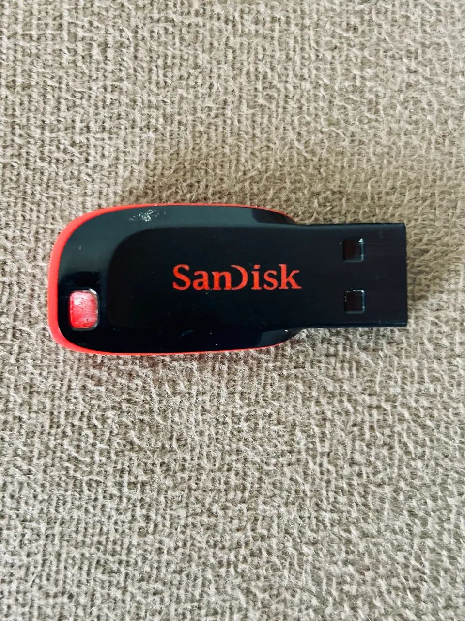 USB Flash Drives and Mini SD Memory Cards403064657753548801