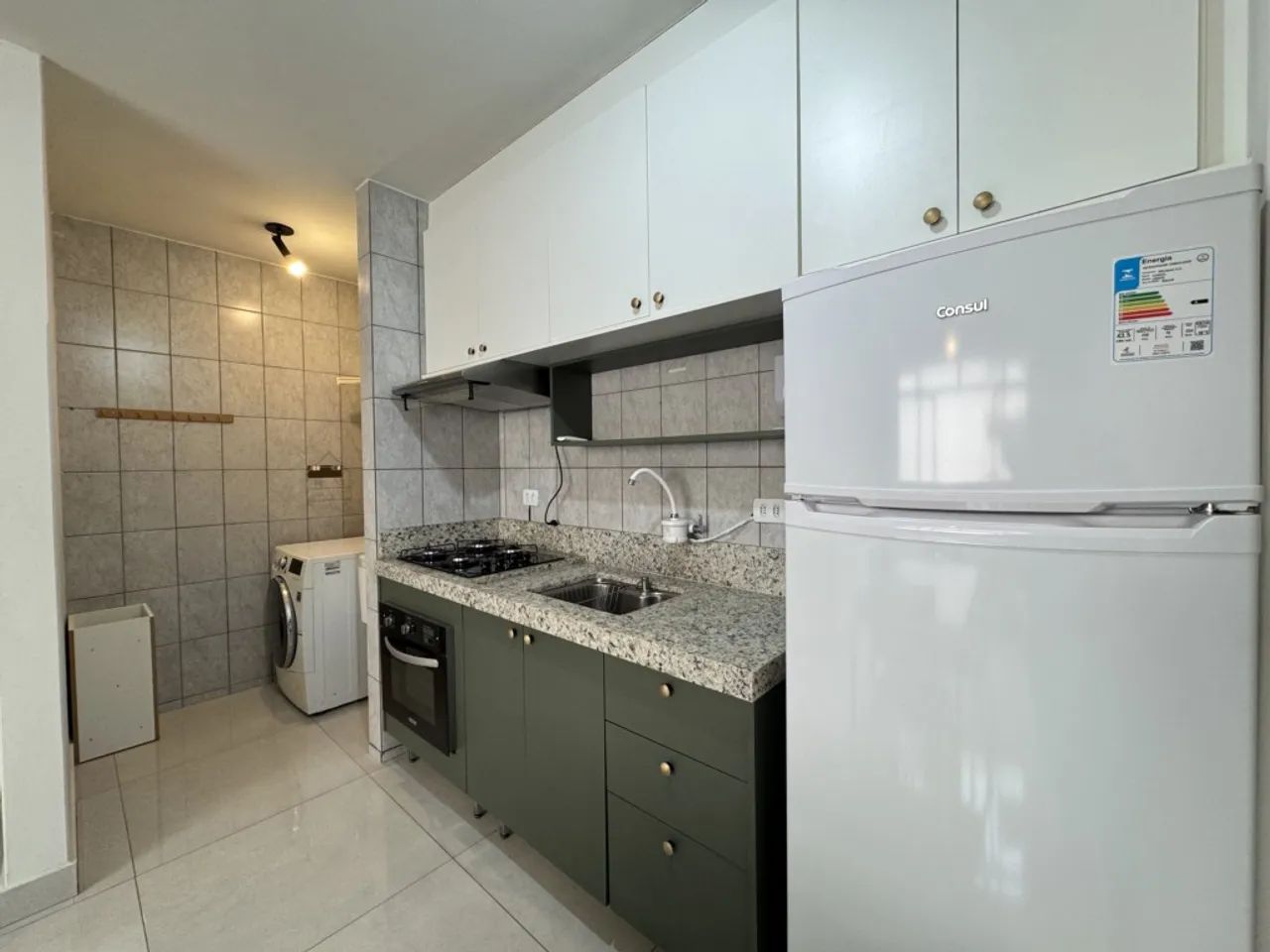 Apartamento 01 quarto mobiliado - Próximo a UEM - com praticidade e localização estratégic - Foto 2