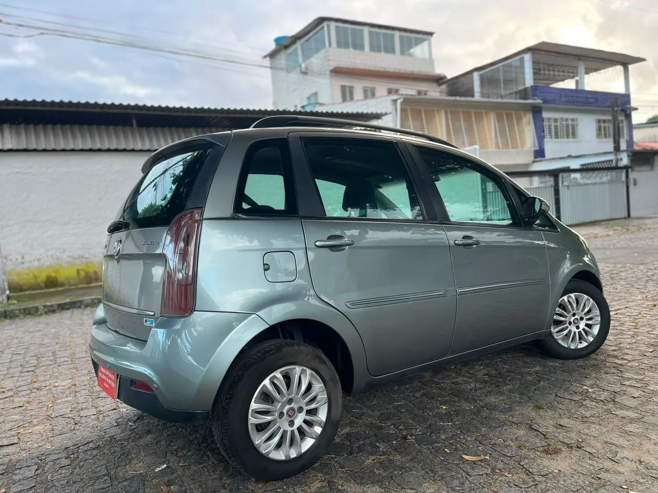 Fiat Idea Attractive 1.4 Fire Flex 8V 5P 2013 - Foto 3