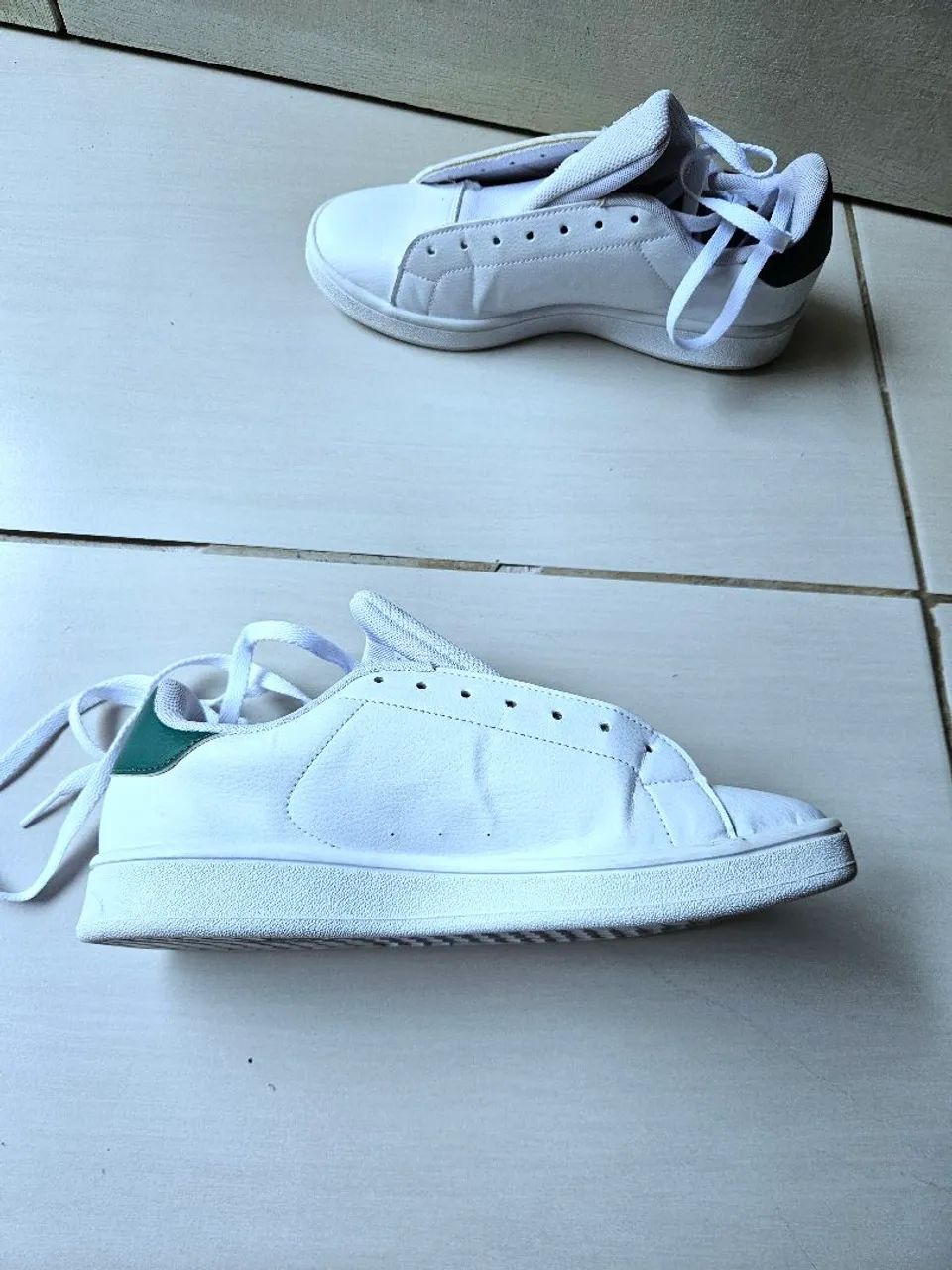 Tênis Adidas Branco