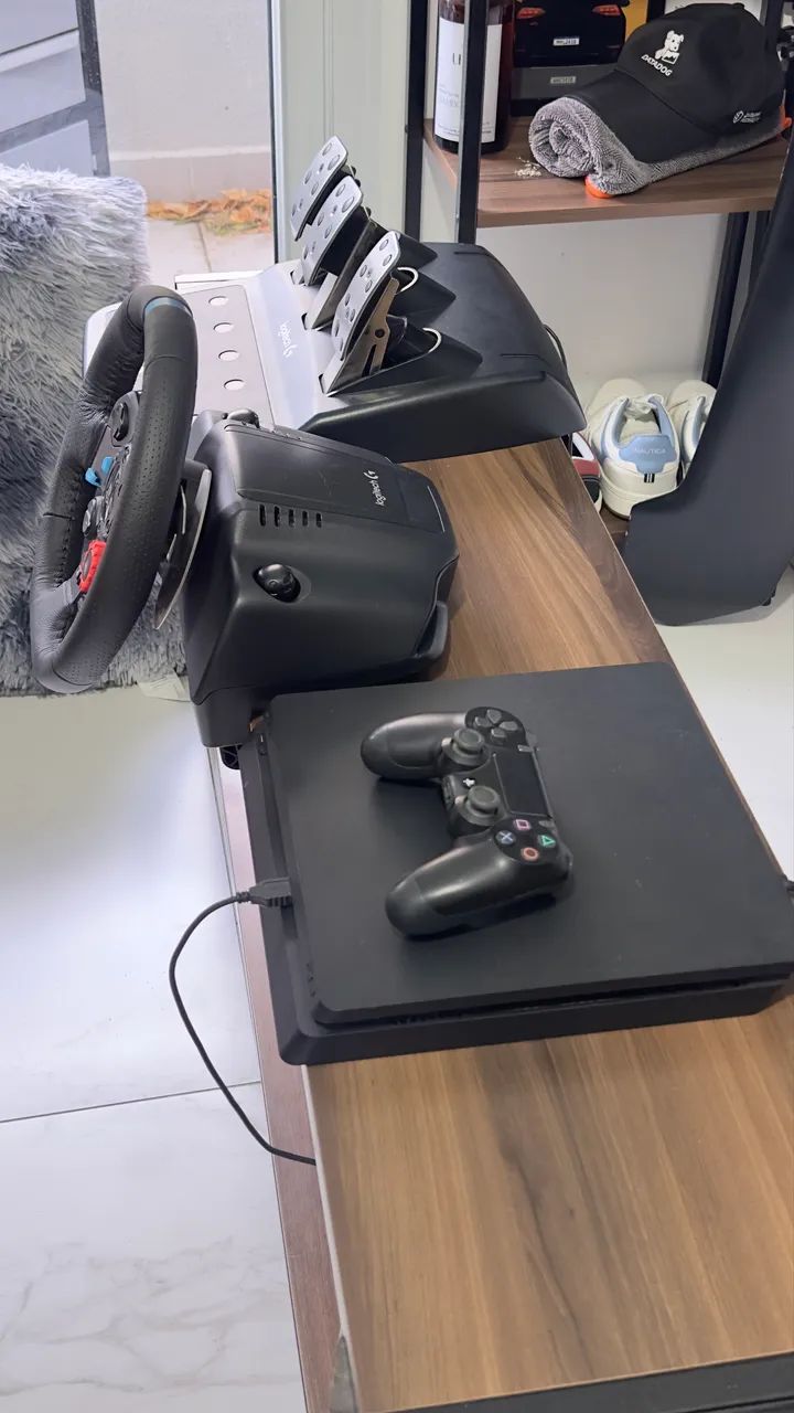 Volante Logitech G29 + Pedais - PS4/PS5 e PC - Foto 5