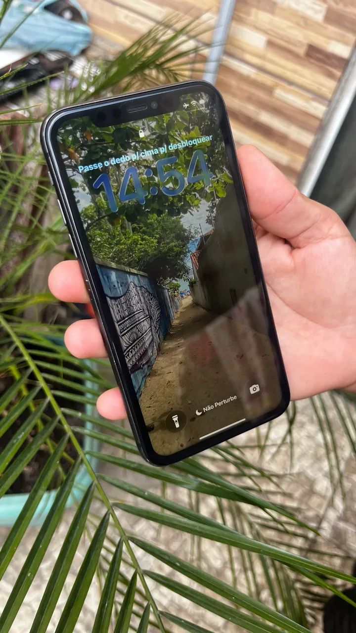IPHONE 11 64GB preto (bem conservado) - Celulares e Smartphones