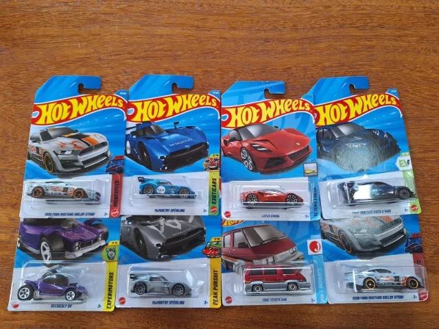 Hot Wheels (Mustang, Toyota)