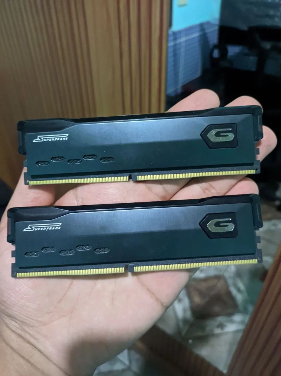 Memória RAM DDR4 16gb (2x8)