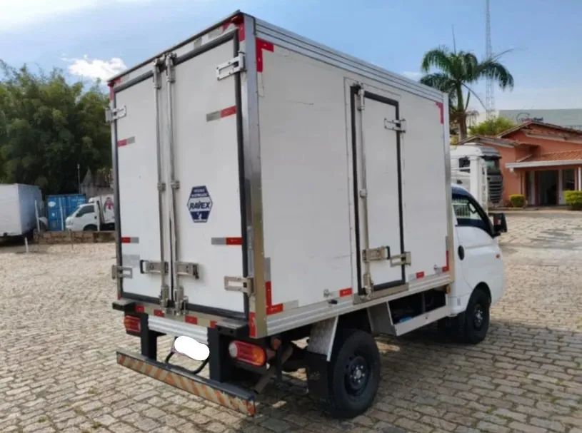 Caminhão baú  - Foto 2