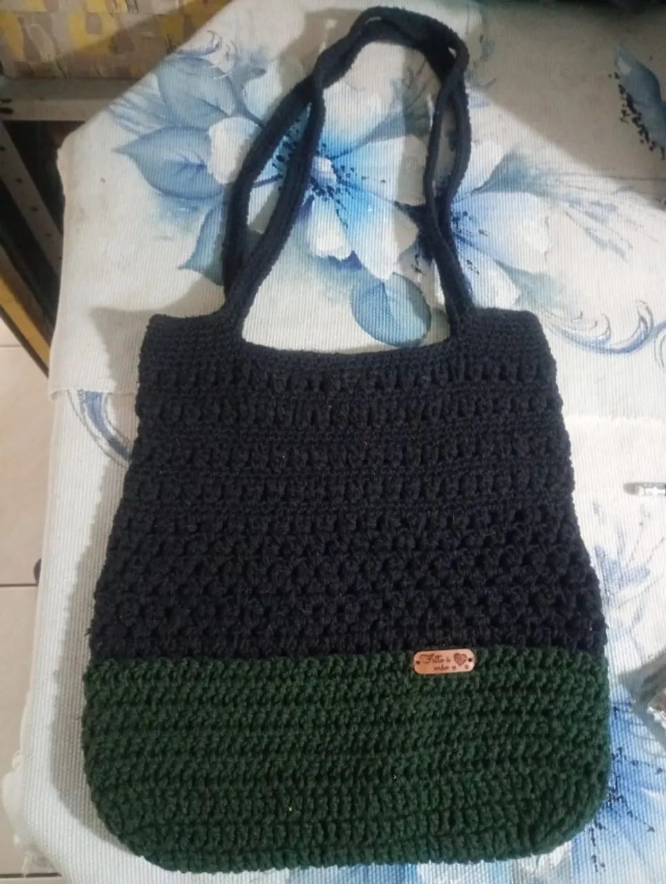 Bolsa de Crochê Preta e Verde - Artesanal Feita à Mão - Foto 2