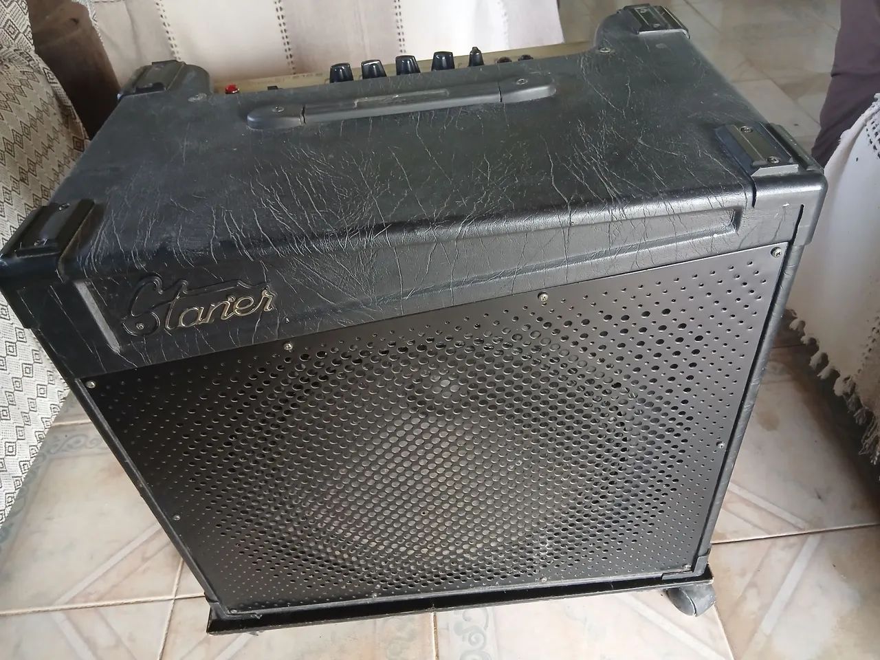 Vendo cubo  staner 215 watts 