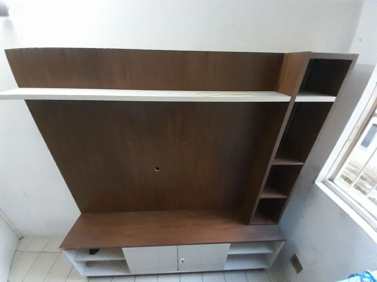 Rack com Painel  de TV à Venda, em Bom estado e Ótimo Preço.