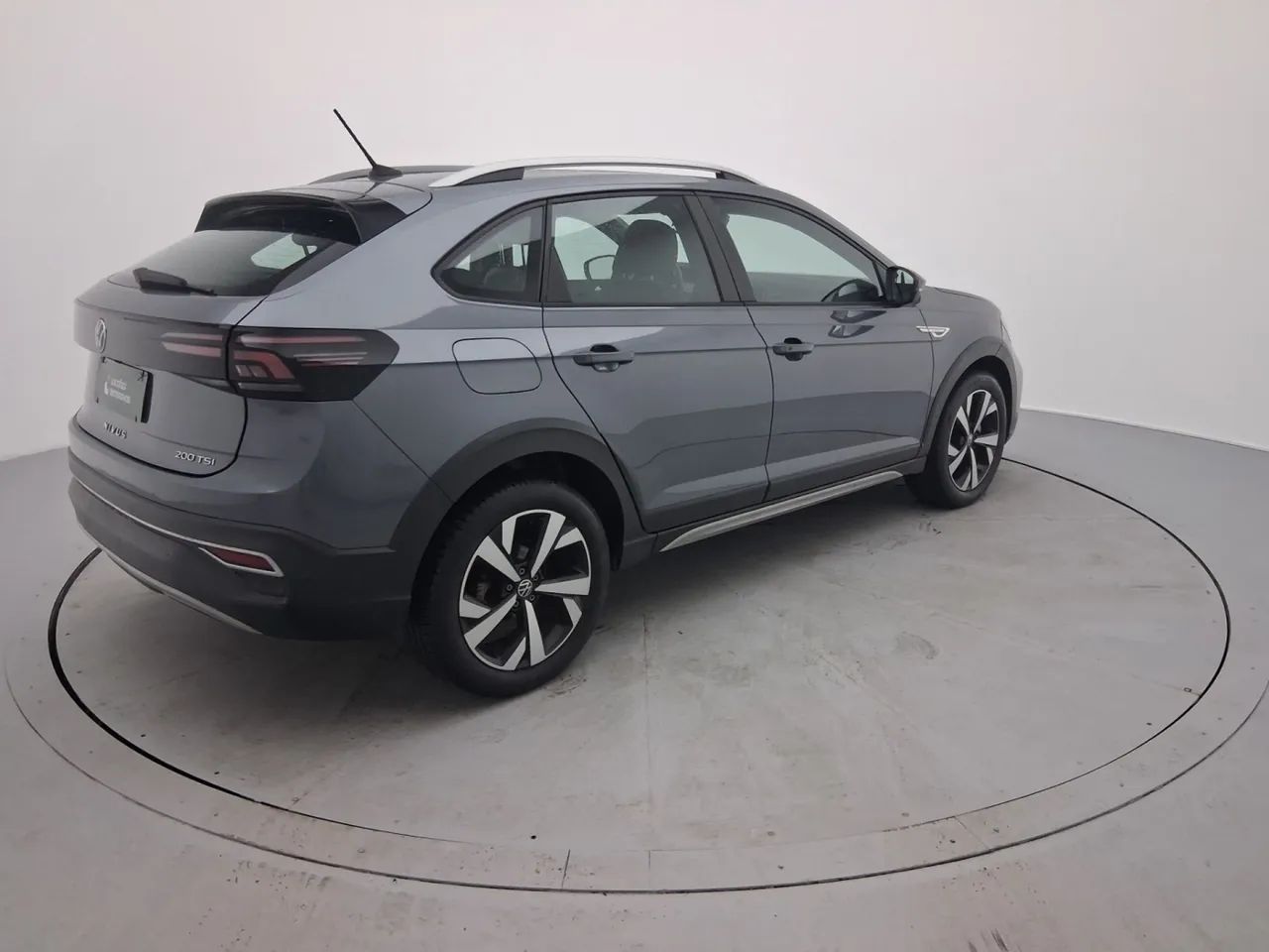 Volkswagen Nivus Highline 1.0 200 TSI Flex Aut., foto 5 de 18