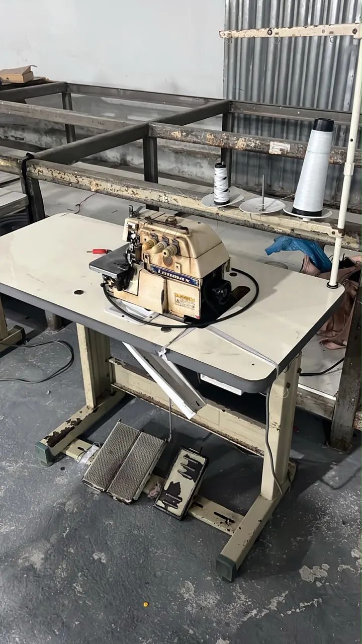 Máquina overloque  - Foto 2