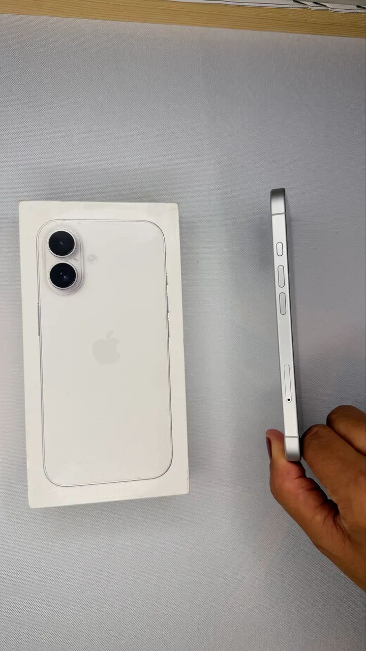 iPhone 16  - Foto 3