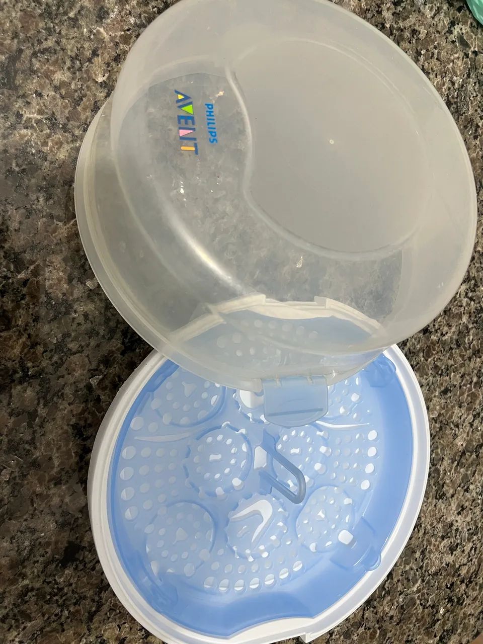 Esterilizador de mamadeiras e chupetas