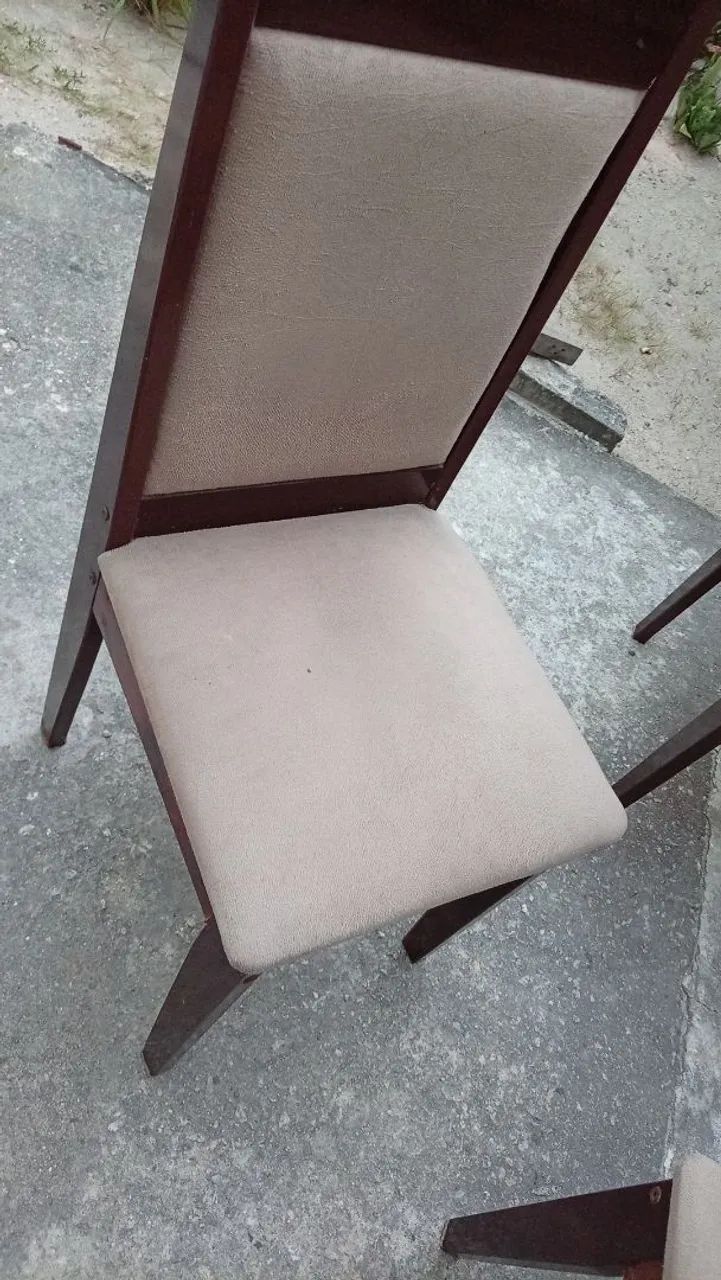 4 cadeiras acochoadas - Foto 2