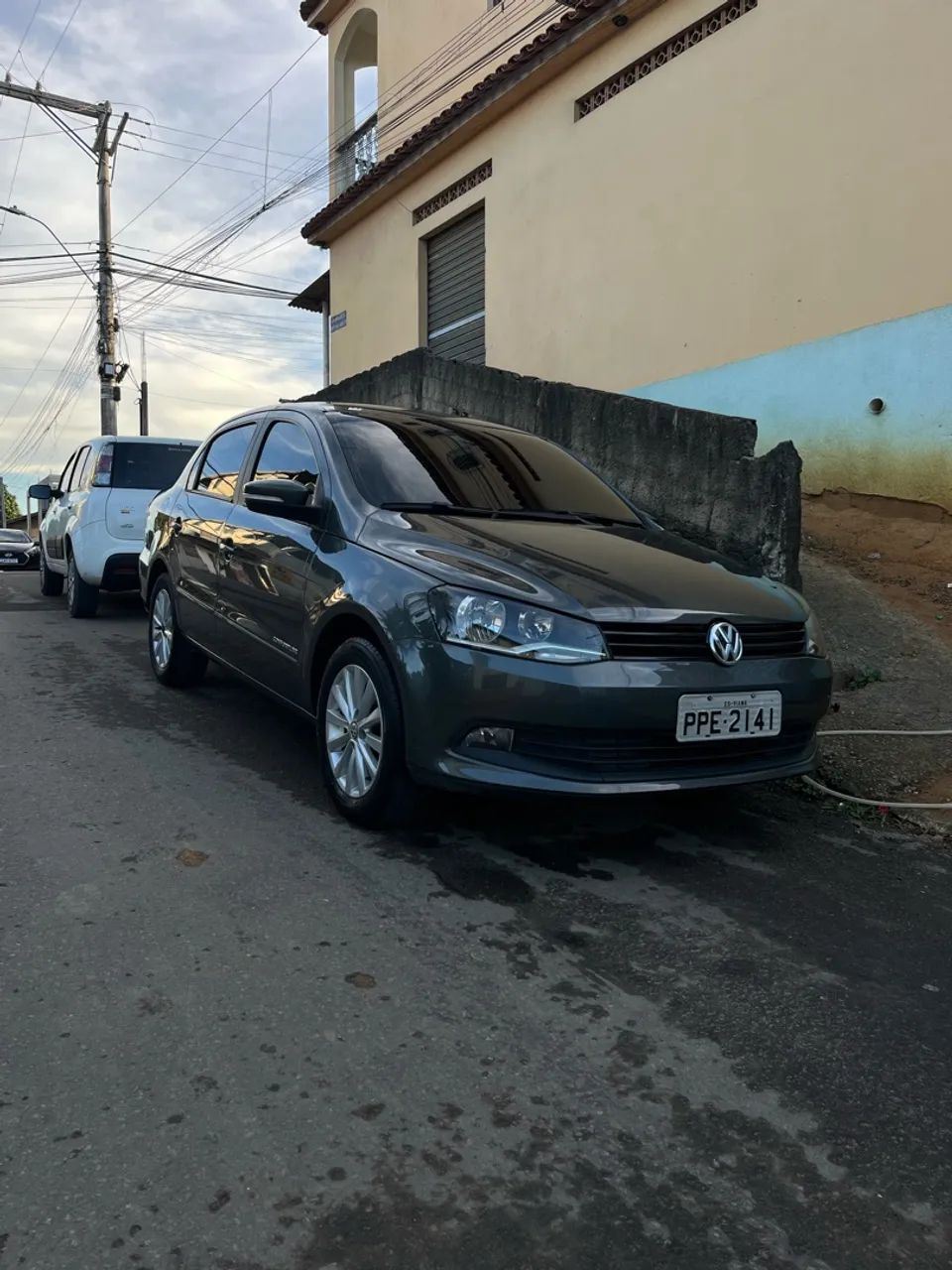 Volkswagen Voyage COMF/HIGHLI. 1.6 T.FLEX 8V 4P 2015