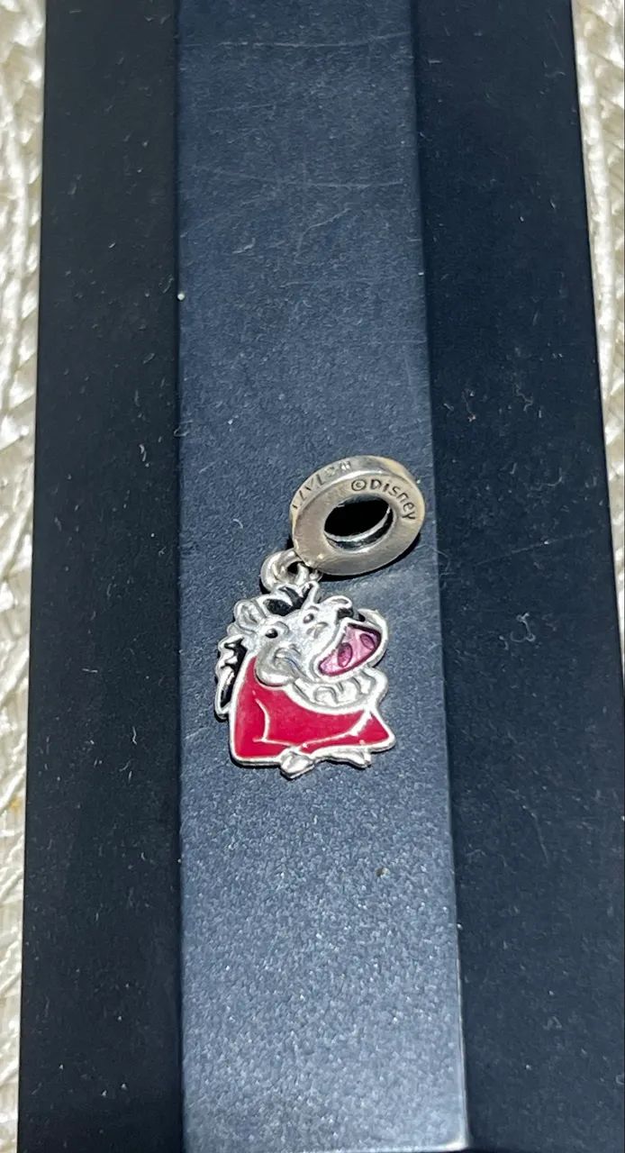 Charm Pandora Original - Personagem Vermelho em Prata