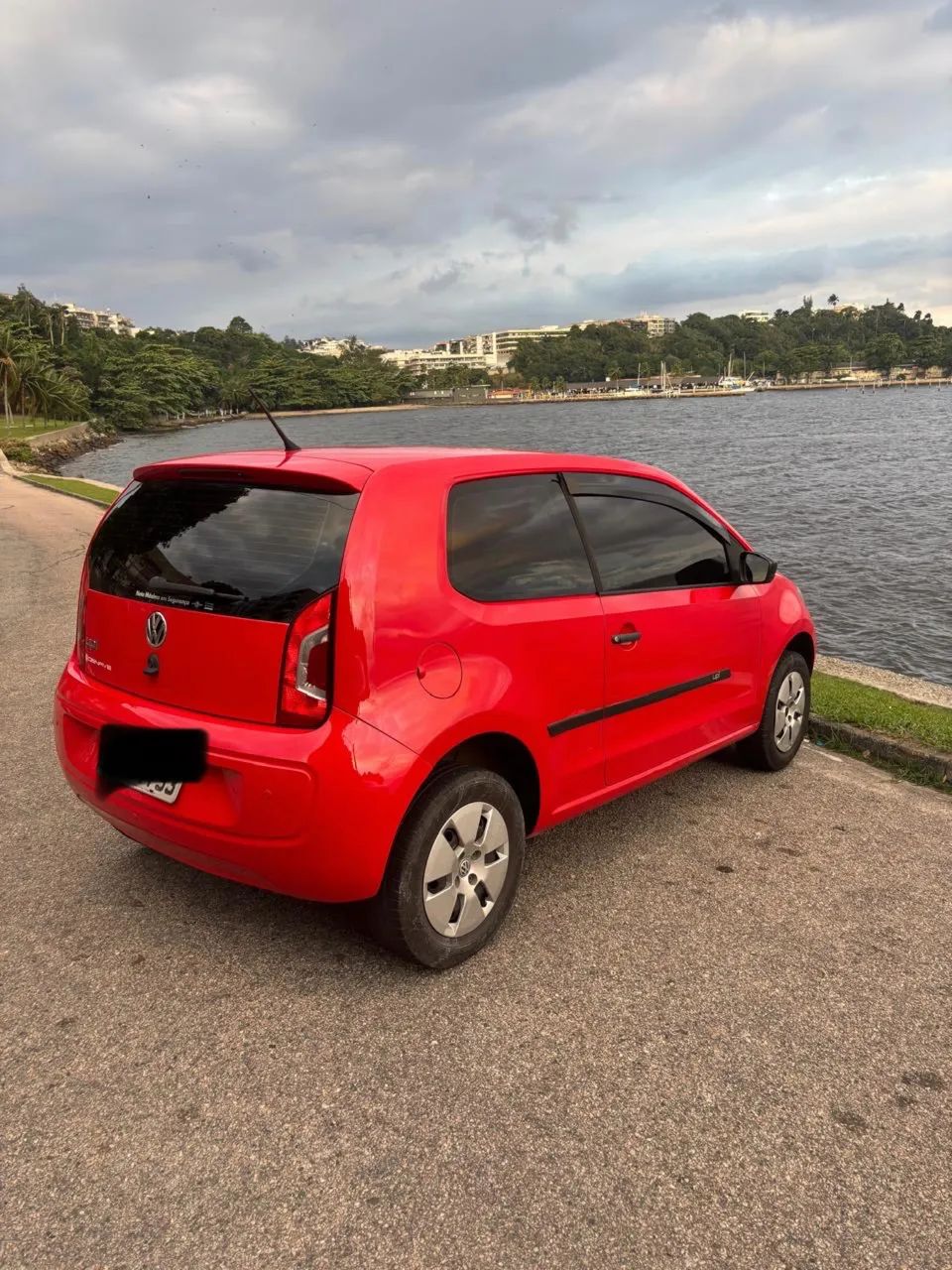 Volkswagen Up! 2015