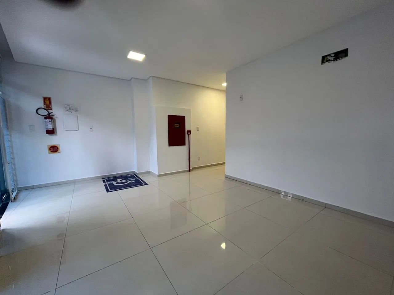 Sala Comercial à venda e aluguel em Chapecó - Foto 2