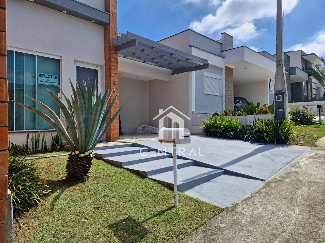 Casa em condomínio fechado próximo a Castelo Branco