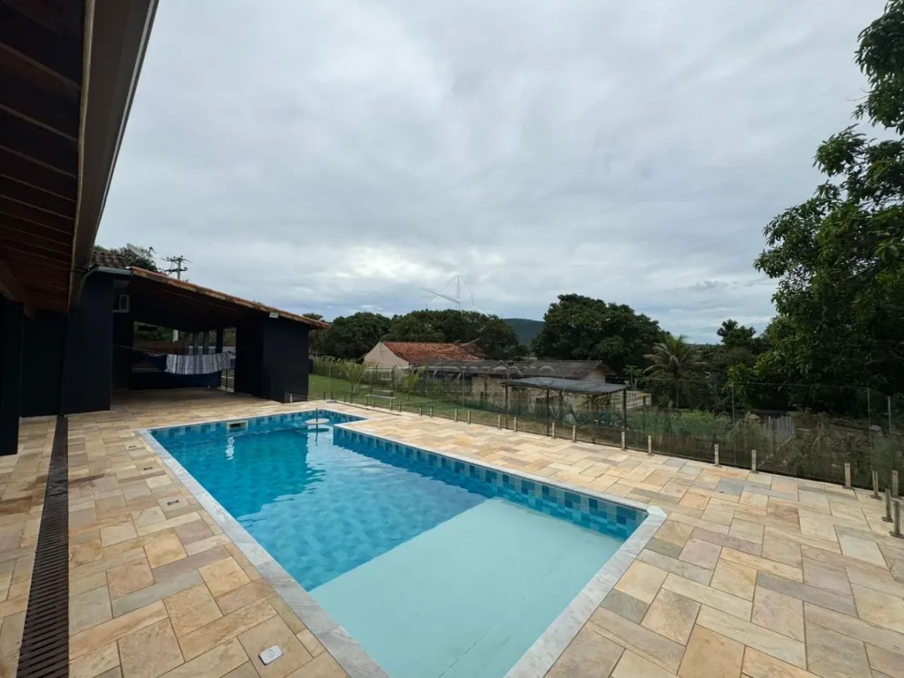 CHACARA COM 3 QUARTOS SENDO 1 SUITE EM ARAÇOIABA DA SERRA - Foto 3