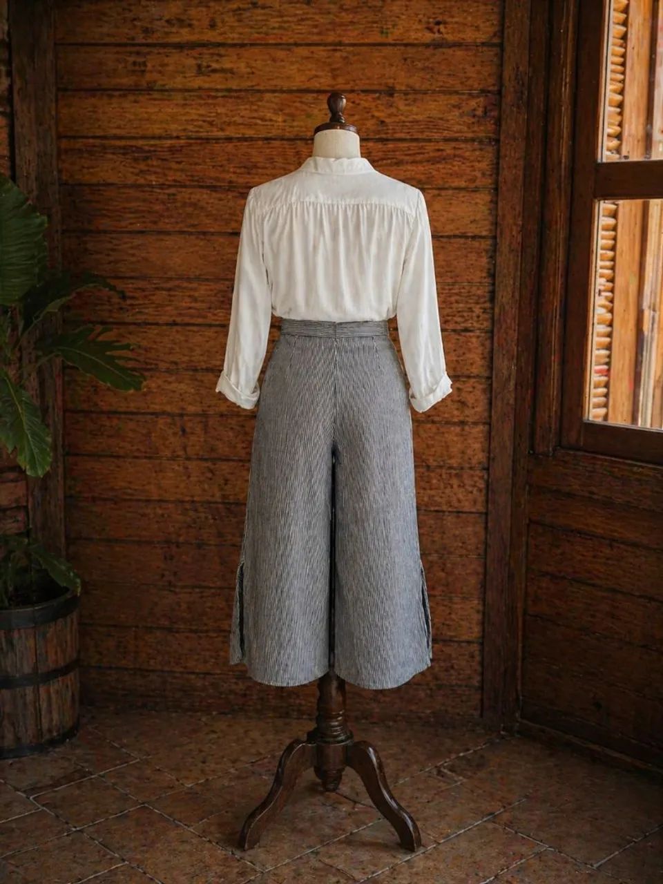 Calça pantacourt estilo vintage listrada  - Foto 3