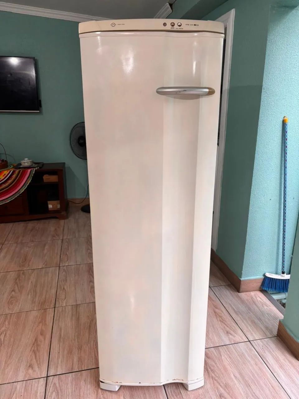 FREEZER vertical Electrolux (USADO) funcionando!