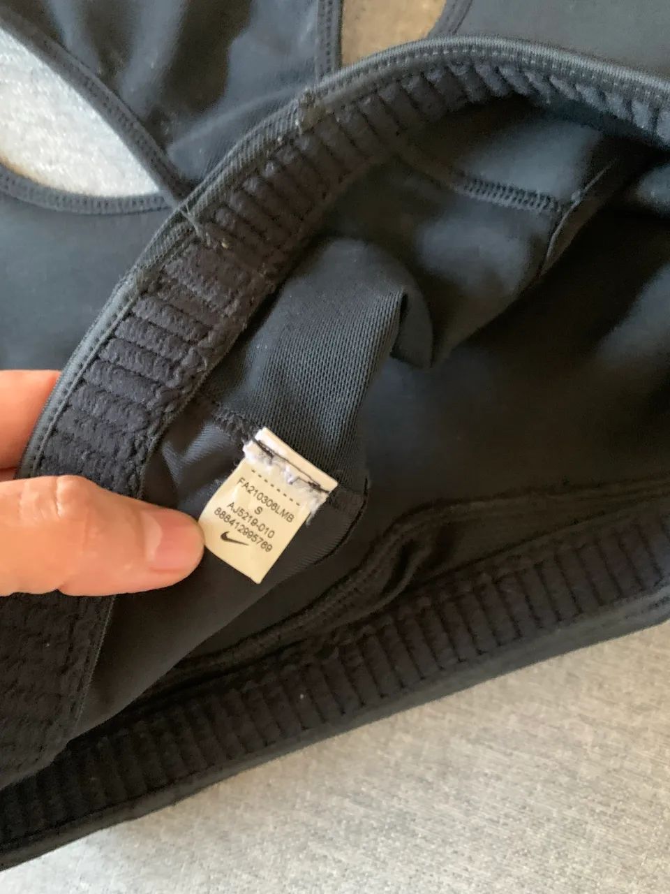 Top esportivo Nike original preto Tam. M - Foto 5