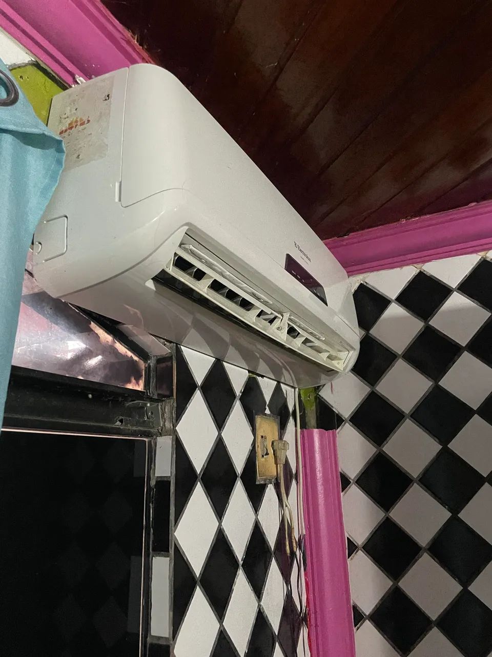 Central de Ar (COM DEFEITO)