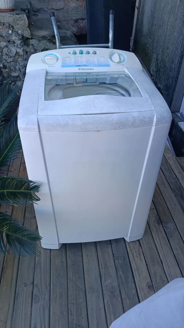 Máquina de lavar Eletrolux 10 kg modelo lf11 - Foto 2