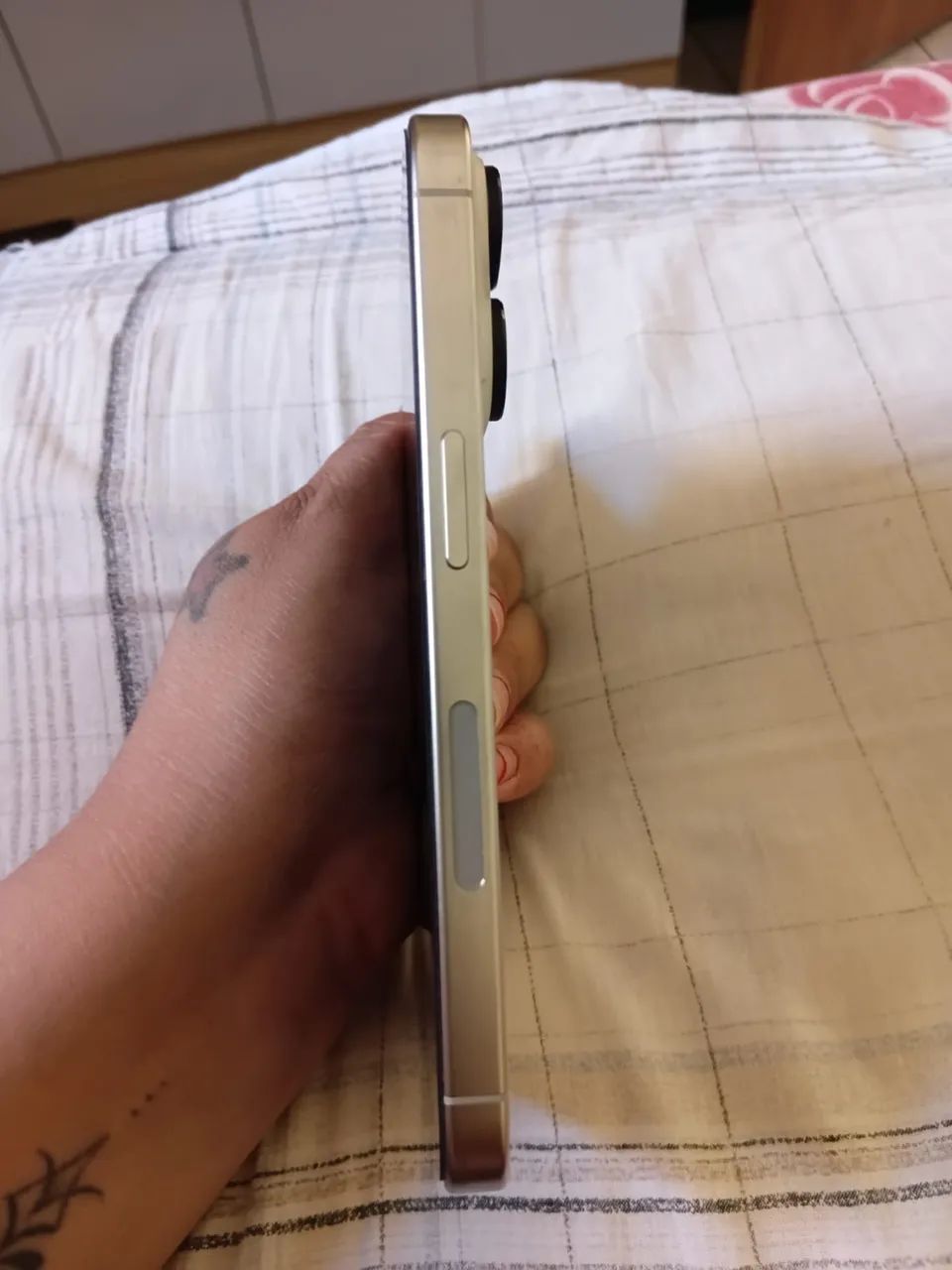 iPhone 15 pro 128G - Foto 2