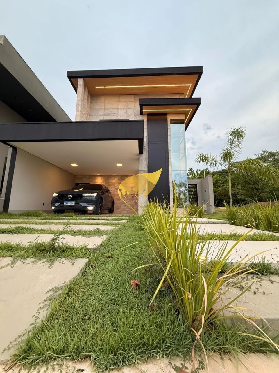 CASA RESIDENCIAL em Cuiabá - MT, Jardim Imperial