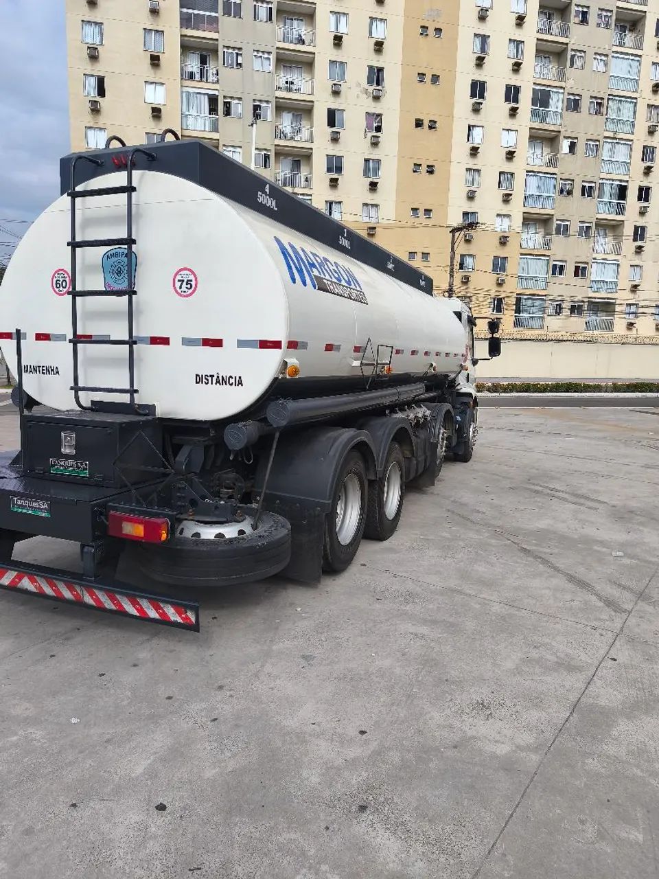 Volvo vm 270 bi truck tanque - Foto 5