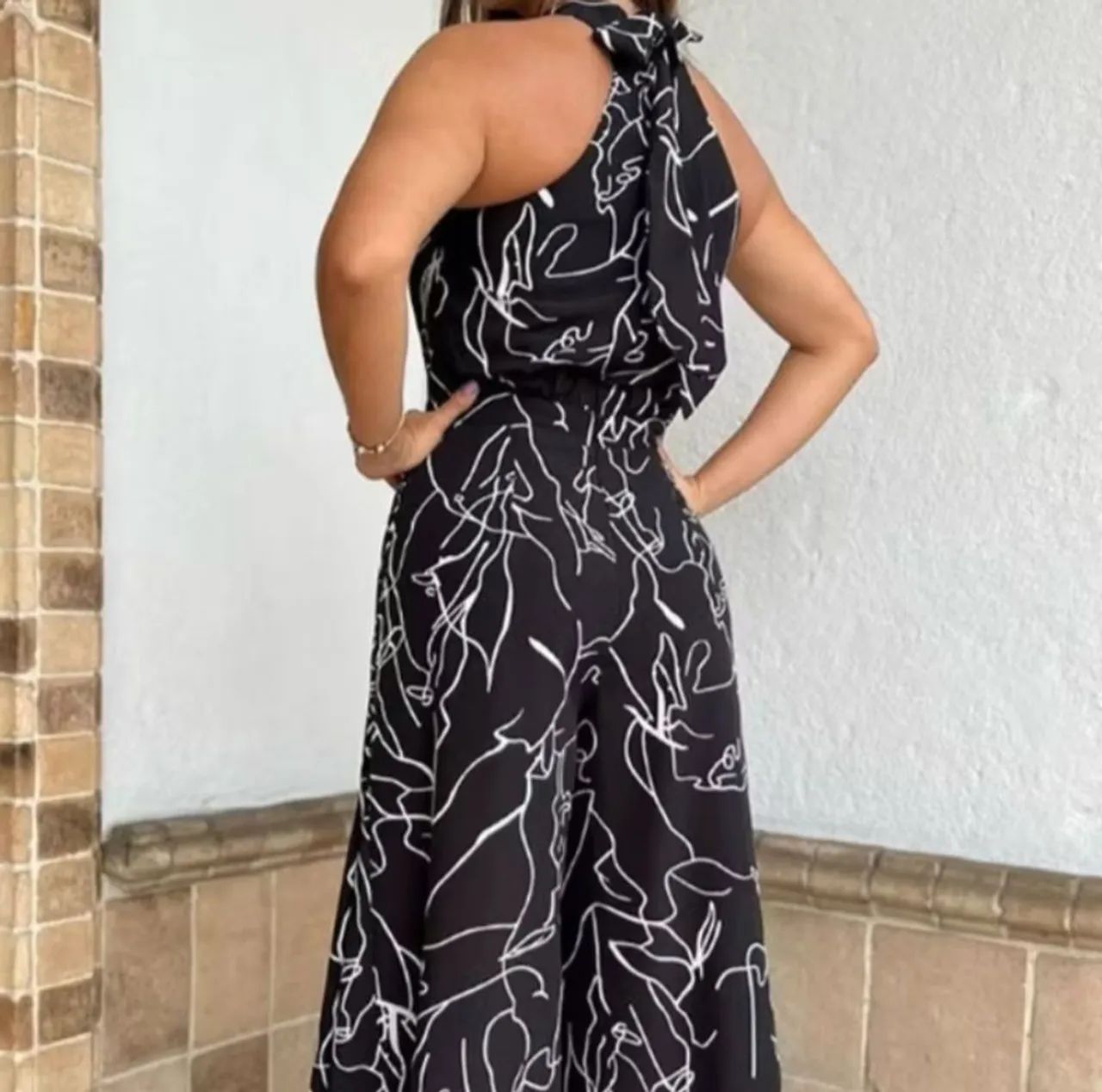 Vendo macacão pantalona 120,00 - Foto 2