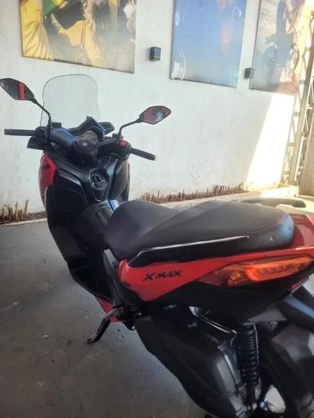 YAMAHA XMAX 2024 - Foto 4