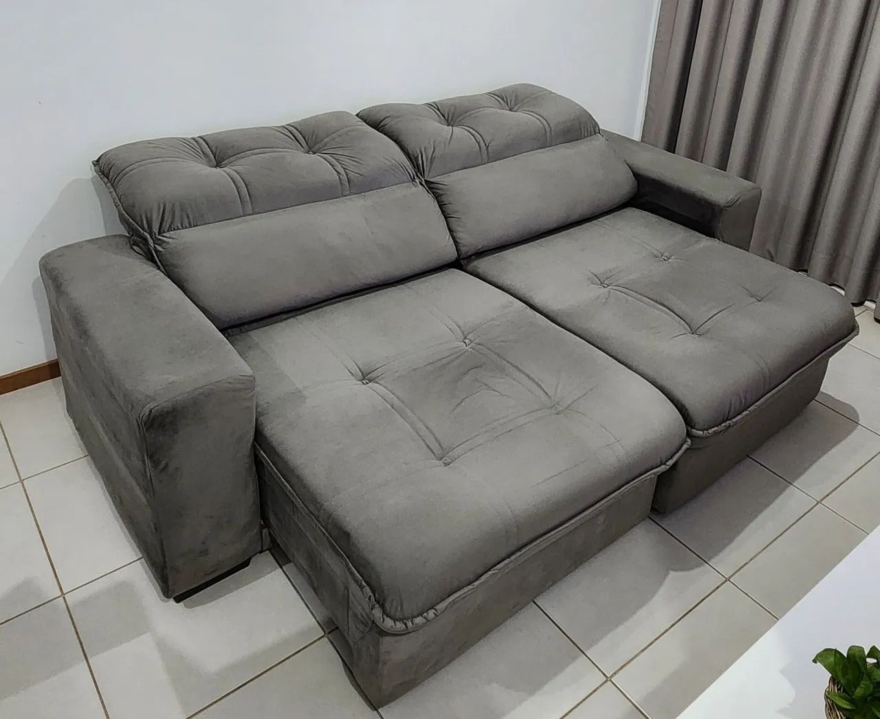 Sofá Retrátil e Reclinável 4 lugares (2,25m) - Foto 5