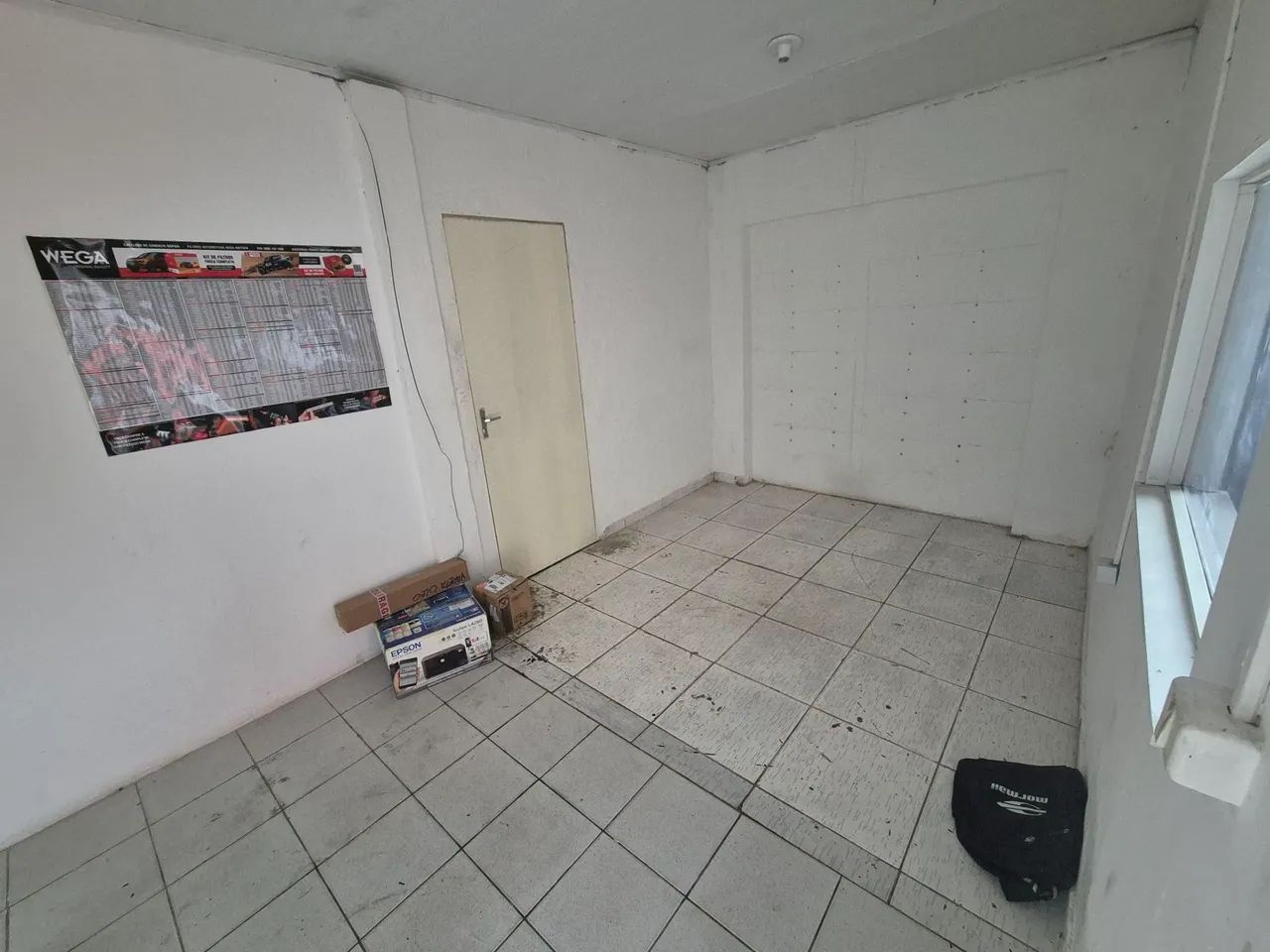 Galpão Comercial 200m² - Excelente Localização no Laderão do Óleo - Foto 2
